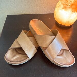 Seychelles Women's Brown Cross-Band Sandals